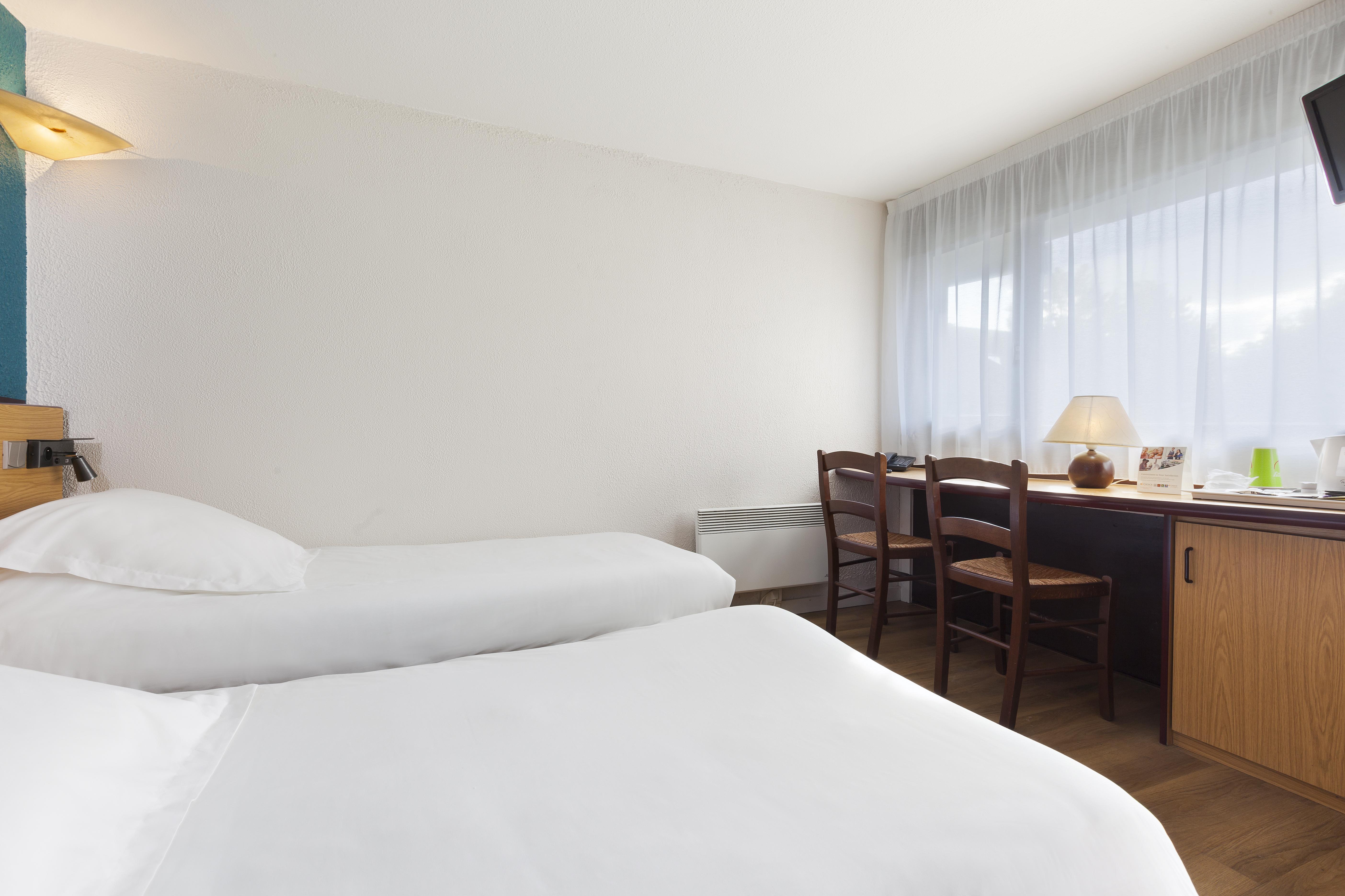 Comfort Hotel Lens - Noyelles Godault Esterno foto