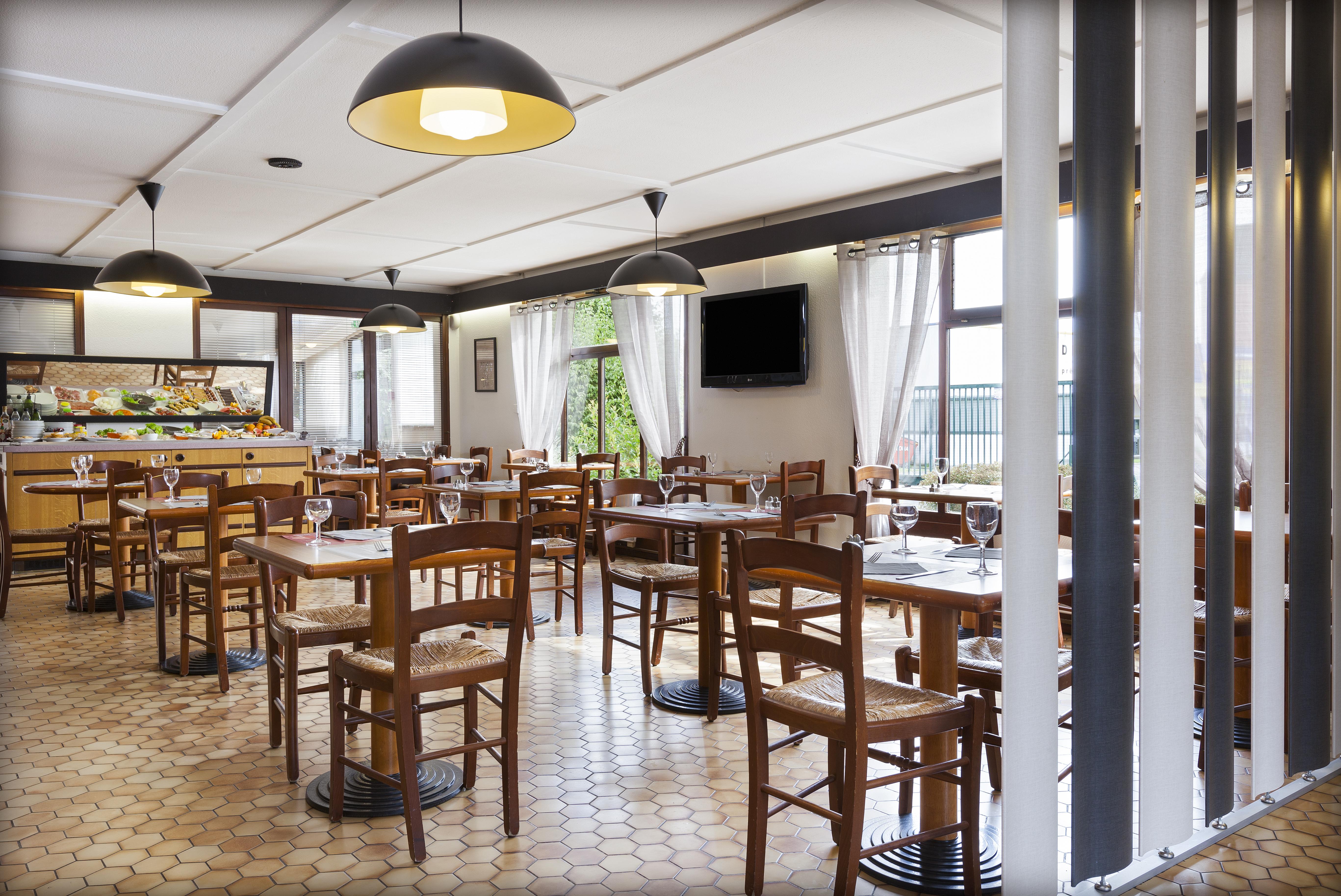 Comfort Hotel Lens - Noyelles Godault Esterno foto