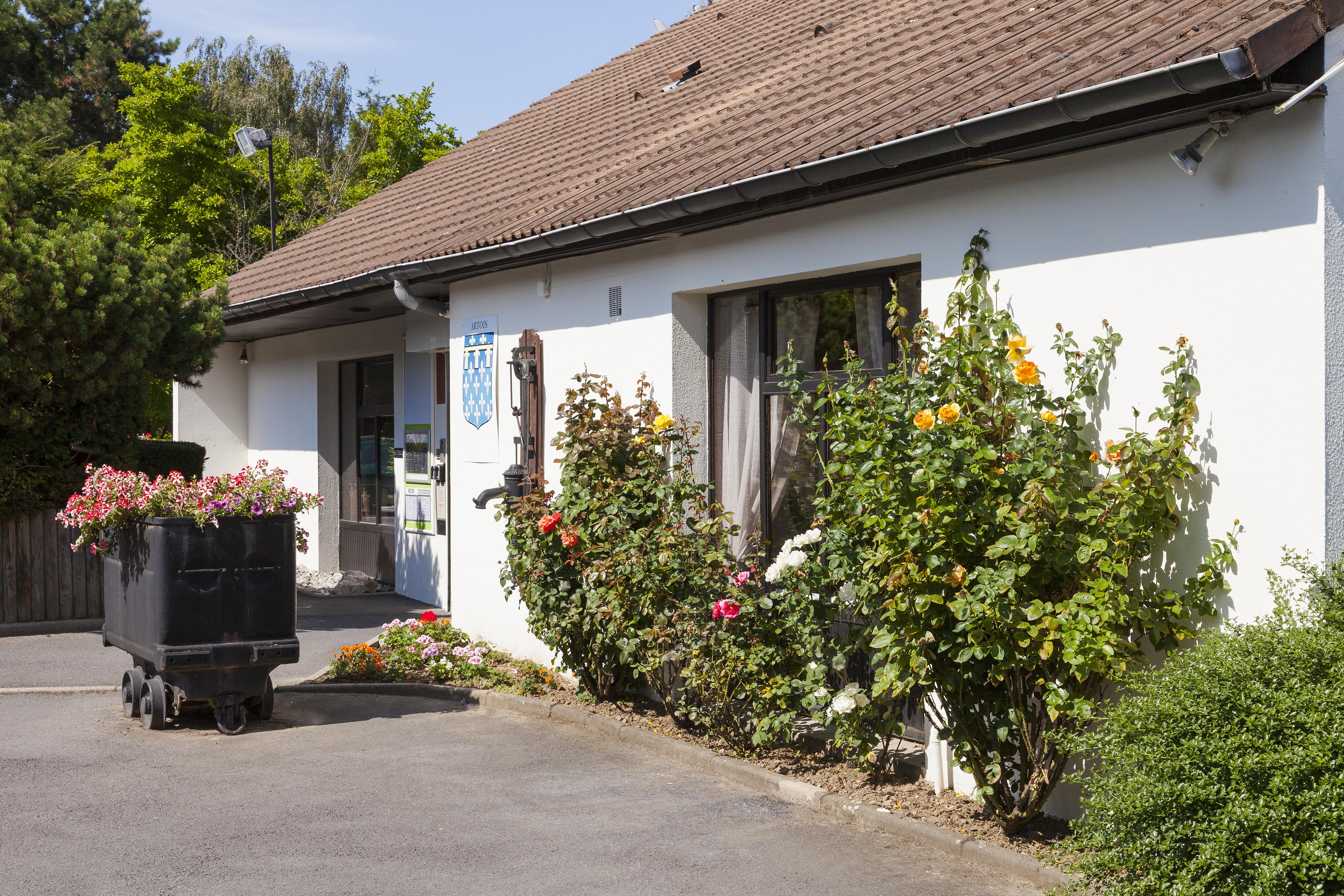 Comfort Hotel Lens - Noyelles Godault Esterno foto